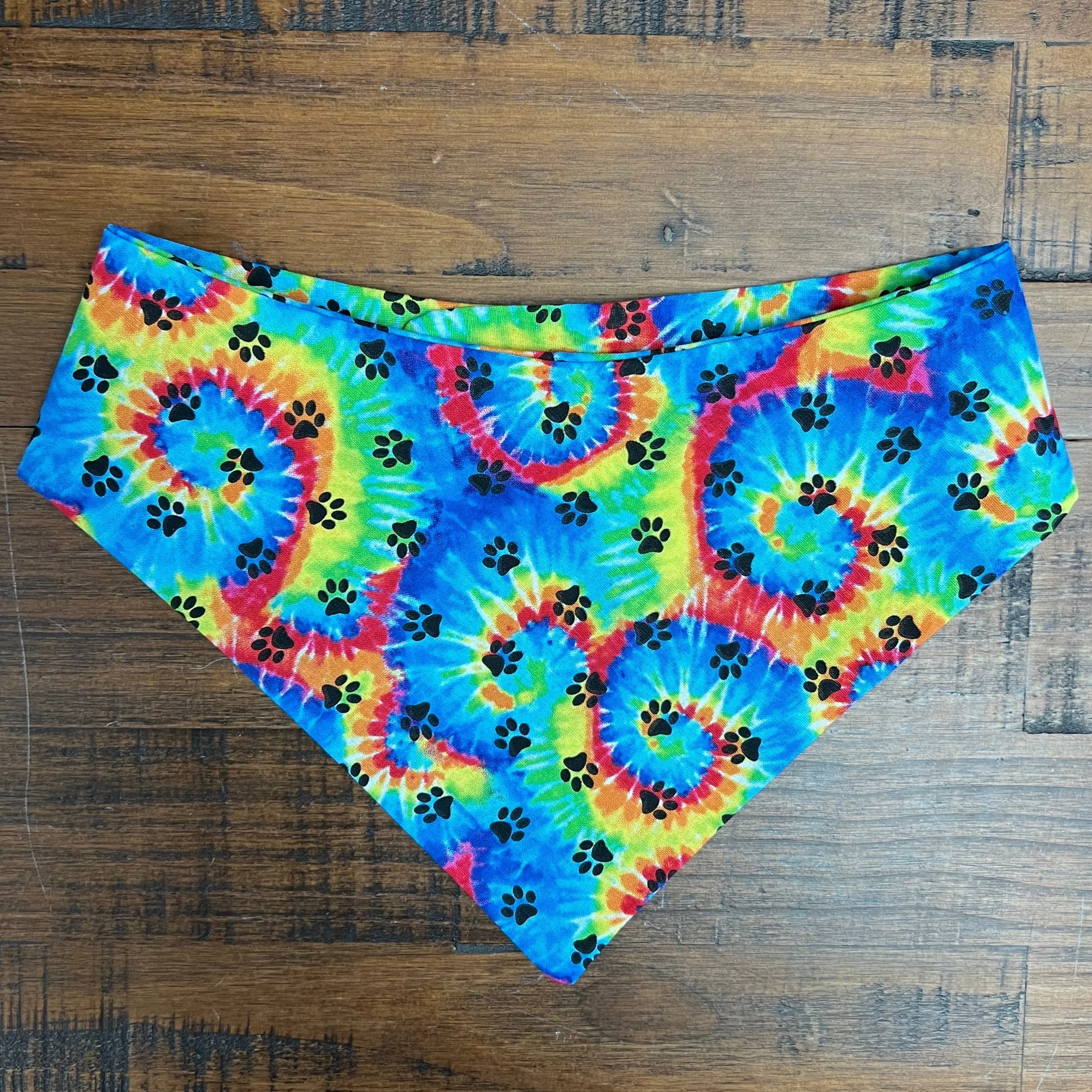 Snap On Dog Bandana - Tie Dye Paw Prints
