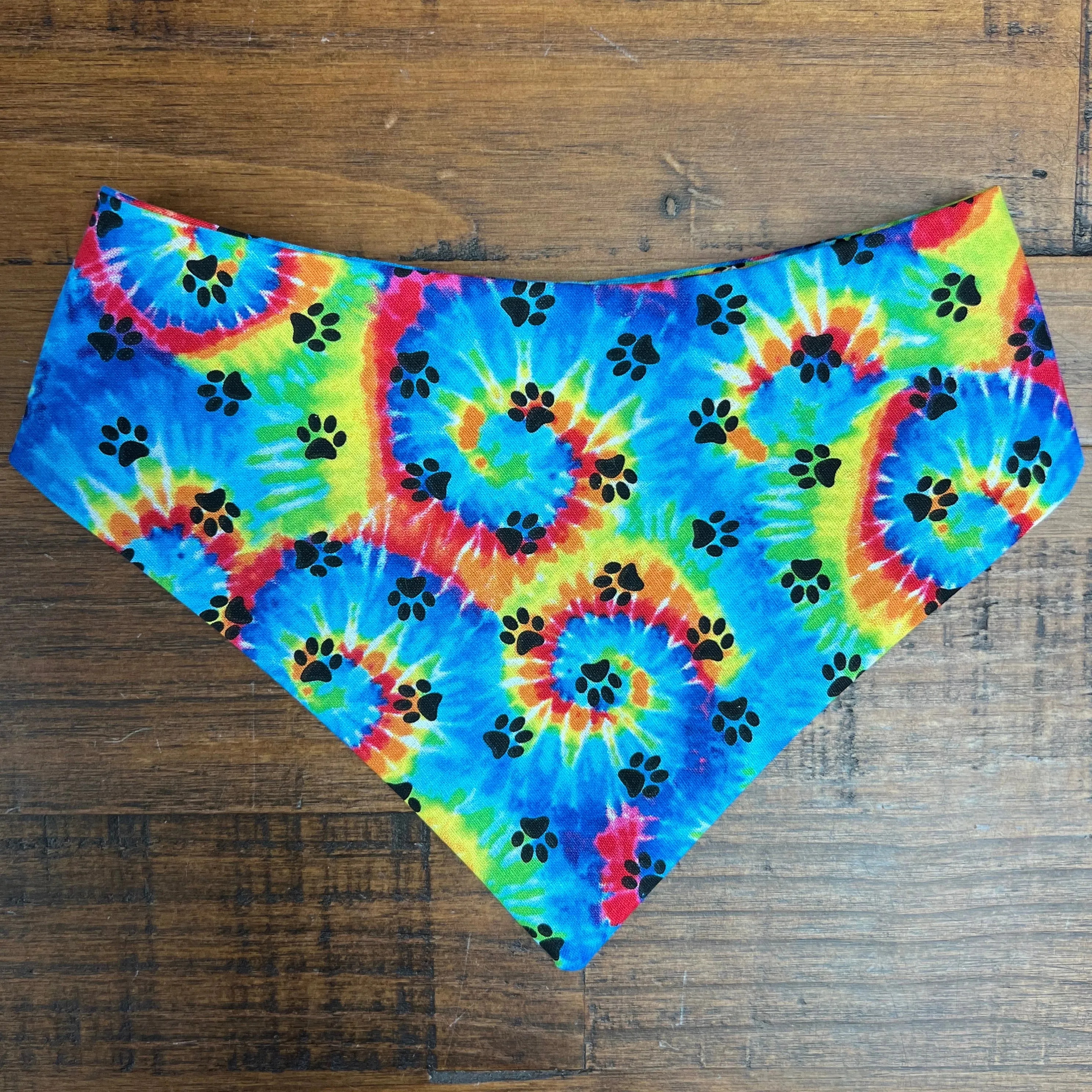 Snap On Dog Bandana - Tie Dye Paw Prints